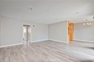 Apartment, 5415 Newcastle ave, Encino, CA 91316 - 11