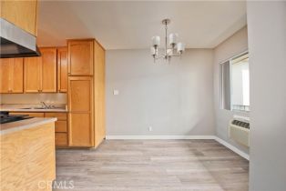 Apartment, 5415 Newcastle ave, Encino, CA 91316 - 4