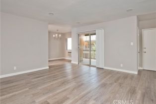 Apartment, 5415 Newcastle ave, Encino, CA 91316 - 5