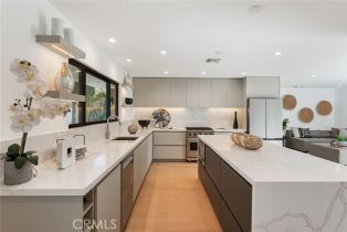 Single Family Residence, 5630 Blanco ave, Woodland Hills, CA 91367 - 17