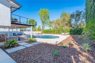 Single Family Residence, 5630 Blanco ave, Woodland Hills, CA 91367 - 46