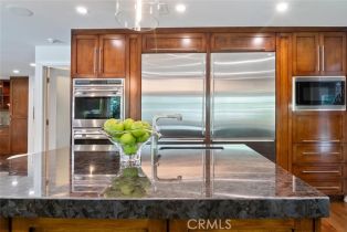Single Family Residence, 17641 Corinthian dr, Encino, CA 91316 - 13