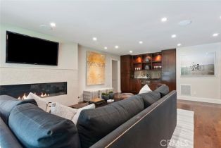 Single Family Residence, 17641 Corinthian dr, Encino, CA 91316 - 18