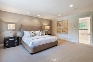 Single Family Residence, 17641 Corinthian dr, Encino, CA 91316 - 23