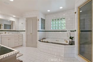 Single Family Residence, 17641 Corinthian dr, Encino, CA 91316 - 25