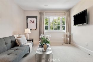Single Family Residence, 17641 Corinthian dr, Encino, CA 91316 - 32