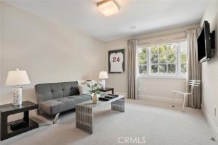 Single Family Residence, 17641 Corinthian dr, Encino, CA 91316 - 33