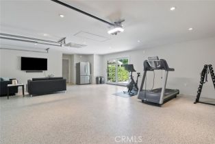 Single Family Residence, 17641 Corinthian dr, Encino, CA 91316 - 39