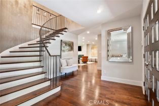 Single Family Residence, 17641 Corinthian dr, Encino, CA 91316 - 4