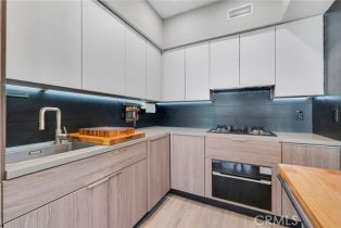 Townhouse, 6323 Reseda blvd, Tarzana, CA 91335 - 10