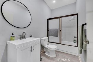 Townhouse, 6323 Reseda blvd, Tarzana, CA 91335 - 12