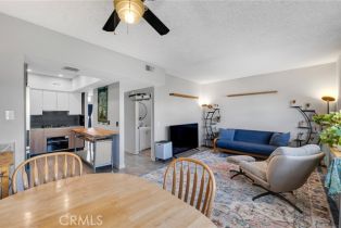 Townhouse, 6323 Reseda blvd, Tarzana, CA 91335 - 7