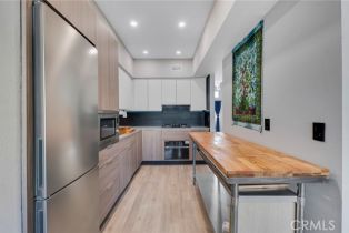 Townhouse, 6323 Reseda blvd, Tarzana, CA 91335 - 9