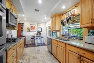 Single Family Residence, 22633 Crespi st, Woodland Hills, CA 91364 - 11