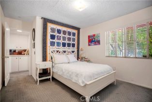 Single Family Residence, 22633 Crespi st, Woodland Hills, CA 91364 - 22