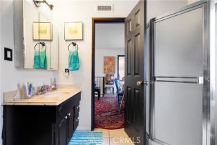 Single Family Residence, 22633 Crespi st, Woodland Hills, CA 91364 - 37