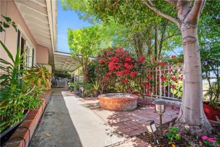 Single Family Residence, 22633 Crespi st, Woodland Hills, CA 91364 - 46