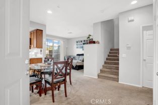 Condominium, 1440 Patricia ave, Simi Valley, CA 93065 - 4