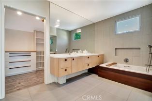 Single Family Residence, 4974 Canoga ave, Woodland Hills, CA 91364 - 29