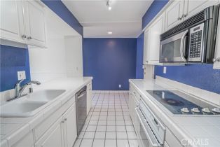 Condominium, 5050 Coldwater Canyon ave, Sherman Oaks, CA 91423 - 11