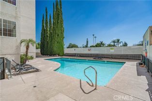 Condominium, 5050 Coldwater Canyon ave, Sherman Oaks, CA 91423 - 28