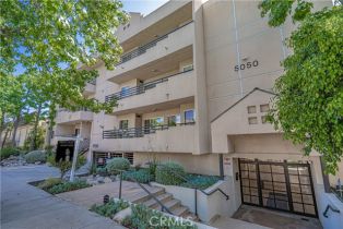 Condominium, 5050 Coldwater Canyon AVE, Sherman Oaks, CA  Sherman Oaks, CA 91423