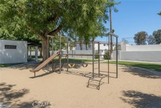 Condominium, 18619 Collins st, Tarzana, CA 91356 - 14