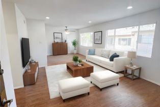 Condominium, 18619 Collins st, Tarzana, CA 91356 - 2