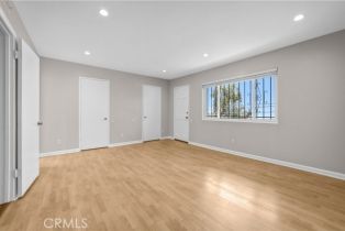 Townhouse, 5263 Newcastle ave, Encino, CA 91316 - 16