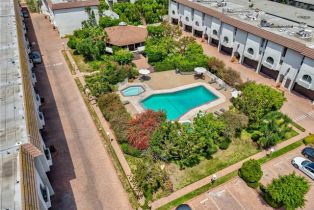 Townhouse, 5263 Newcastle ave, Encino, CA 91316 - 38