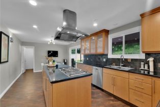 Single Family Residence, 23942 Califa st, Woodland Hills, CA 91367 - 14