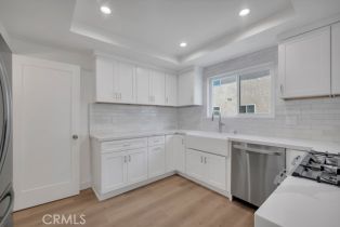 Condominium, 18550 Hatteras st, Tarzana, CA 91356 - 7