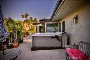 Single Family Residence, 3700 Koster ave, Sherman Oaks, CA 91423 - 24