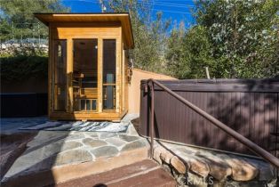 Single Family Residence, 2106 Lakeshore dr, Agoura Hills, CA 91301 - 44