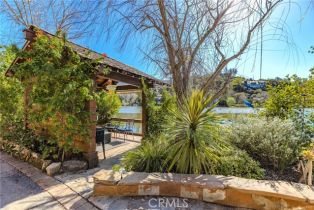 Single Family Residence, 2106 Lakeshore dr, Agoura Hills, CA 91301 - 45