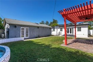 Single Family Residence, 5040 Varna ave, Sherman Oaks, CA 91423 - 24