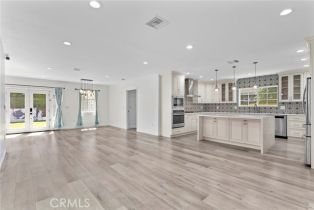 Single Family Residence, 5040 Varna ave, Sherman Oaks, CA 91423 - 5