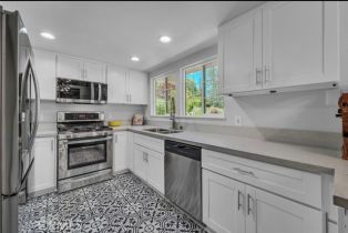 Single Family Residence, 23134 Collins st, Woodland Hills, CA 91367 - 25