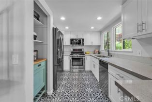 Single Family Residence, 23134 Collins st, Woodland Hills, CA 91367 - 26