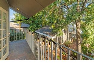 Single Family Residence, 23134 Collins st, Woodland Hills, CA 91367 - 45