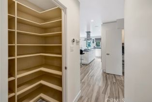 Single Family Residence, 22914 Calvert st, Woodland Hills, CA 91367 - 31