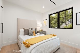 Single Family Residence, 4211 Agnes ave, Studio City, CA 91604 - 38