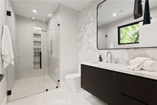 Single Family Residence, 4211 Agnes ave, Studio City, CA 91604 - 39