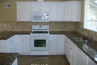 Single Family Residence, 9711 Penfield ave, Chatsworth, CA 91311 - 2