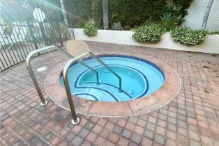 Townhouse, 22271 Erwin st, Woodland Hills, CA 91367 - 23
