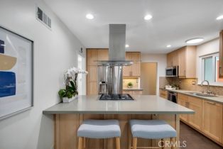 Single Family Residence, 21407 Rios st, Woodland Hills, CA 91364 - 14