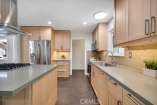 Single Family Residence, 21407 Rios st, Woodland Hills, CA 91364 - 15