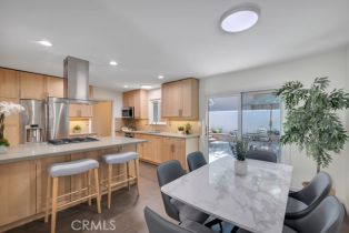 Single Family Residence, 21407 Rios st, Woodland Hills, CA 91364 - 4