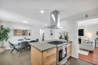 Single Family Residence, 21407 Rios st, Woodland Hills, CA 91364 - 5