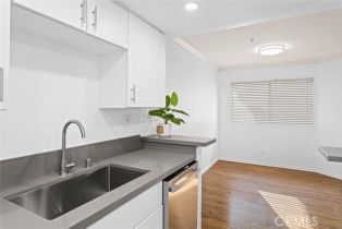 Condominium, 4511 Murietta ave, Sherman Oaks, CA 91423 - 10